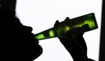 Alkoholizmus v domácnosti: príznaky opitosti v domácnosti a rozdiely od alkoholizmu Alkoholizmus a opitosť v domácnosti definícia pojmov