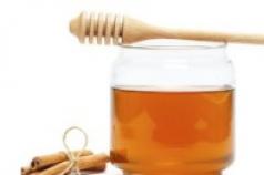 O výhodách medu na prevenciu a liečbu aterosklerózy Med používame proti ateroskleróze mozgu